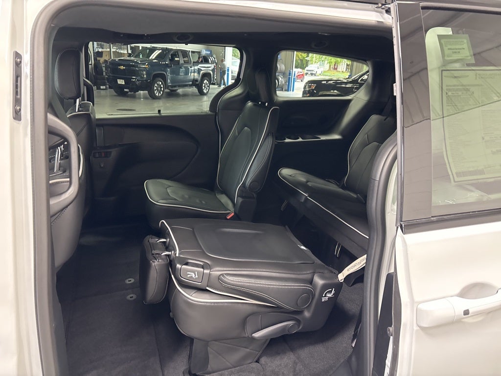 2026 Chrysler Pacifica PACIFICA LIMITED AWD