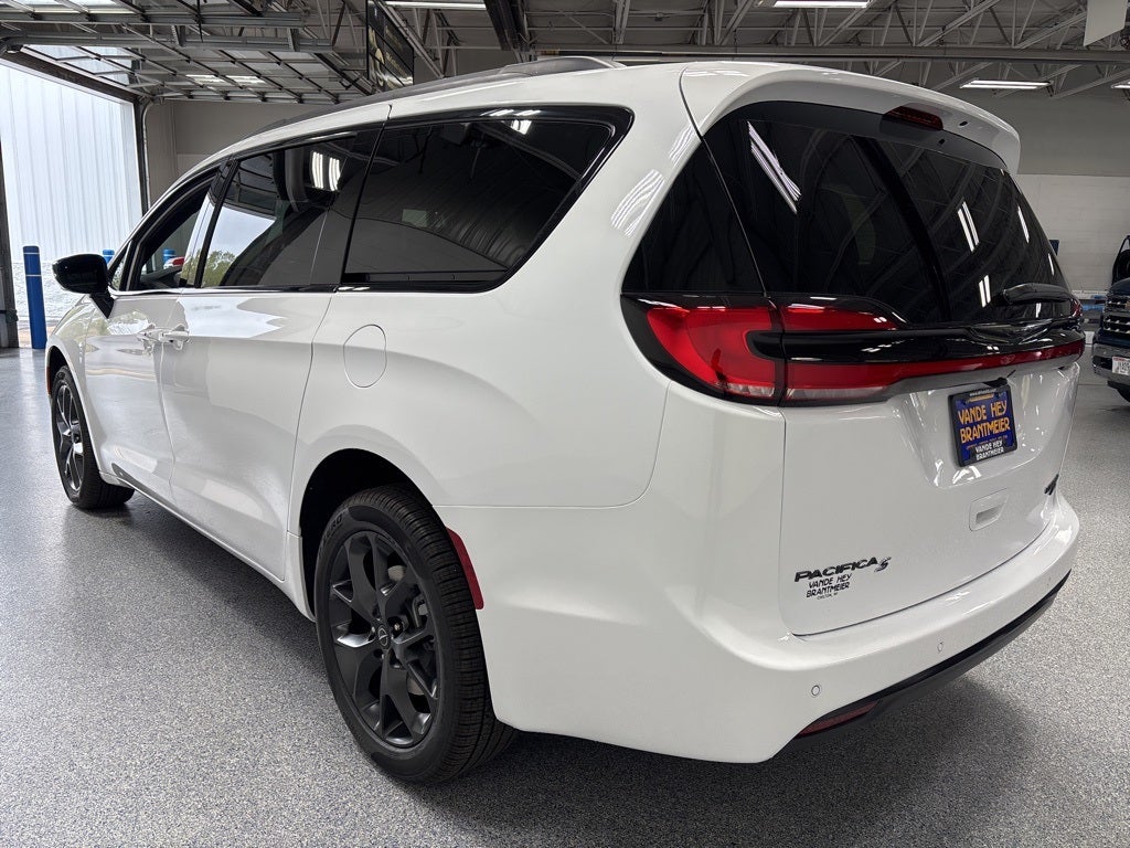 2026 Chrysler Pacifica PACIFICA LIMITED AWD