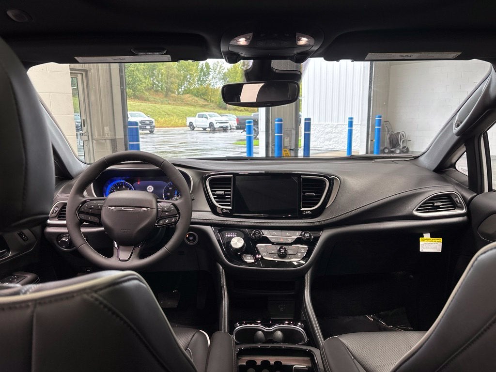 2027 Chrysler Pacifica PACIFICA LIMITED AWD