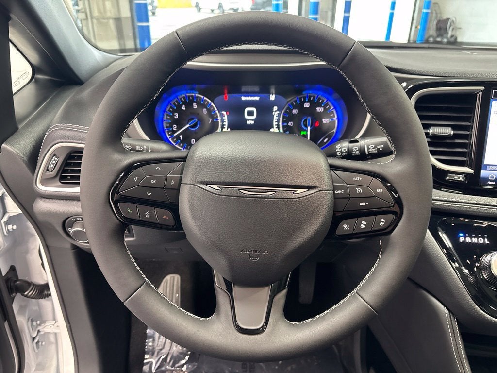 2027 Chrysler Pacifica PACIFICA LIMITED AWD