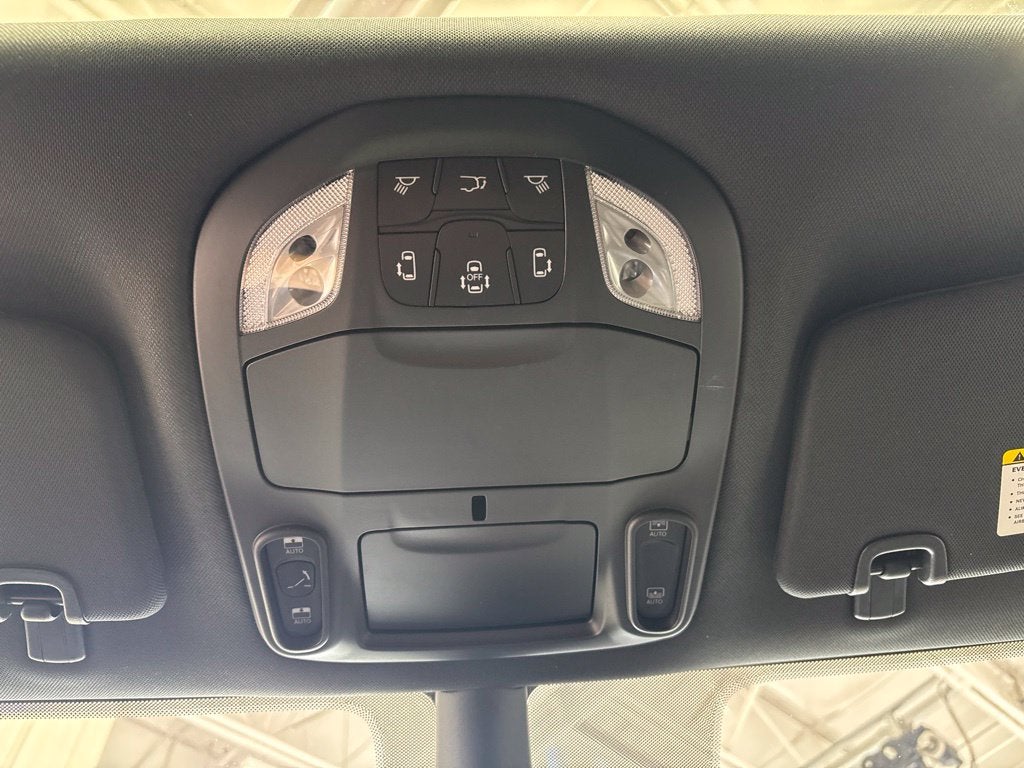 2027 Chrysler Pacifica PACIFICA LIMITED AWD