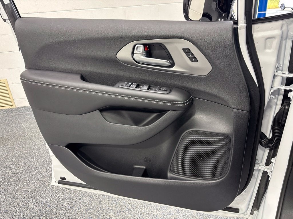 2027 Chrysler Pacifica PACIFICA LIMITED AWD