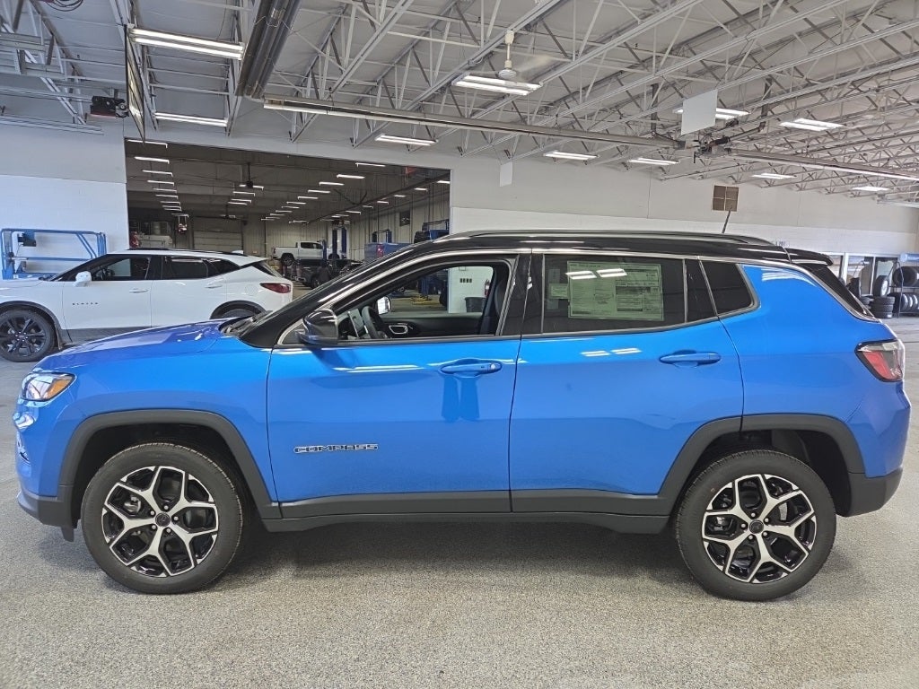 2026 Jeep Compass COMPASS LIMITED 4X4