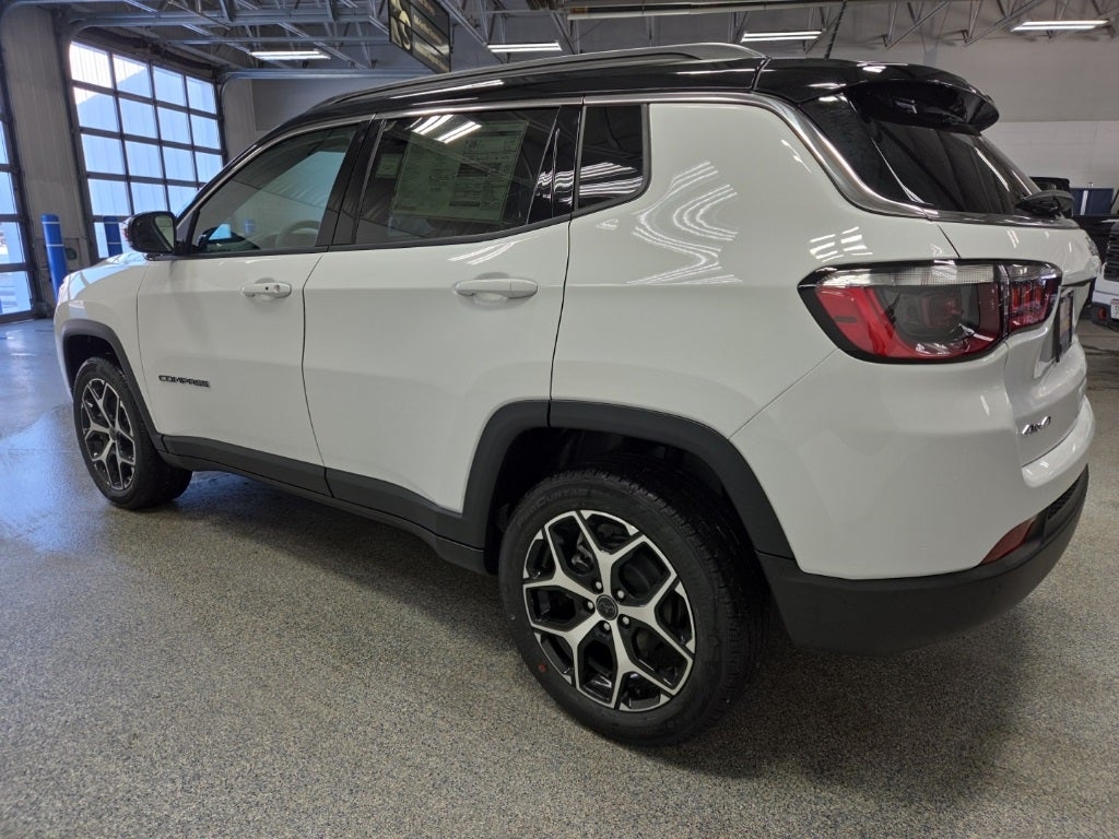 2026 Jeep Compass COMPASS LIMITED 4X4