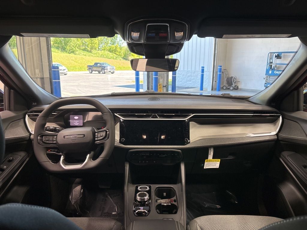 2026 Jeep Cherokee CHEROKEE LAREDO 4X4