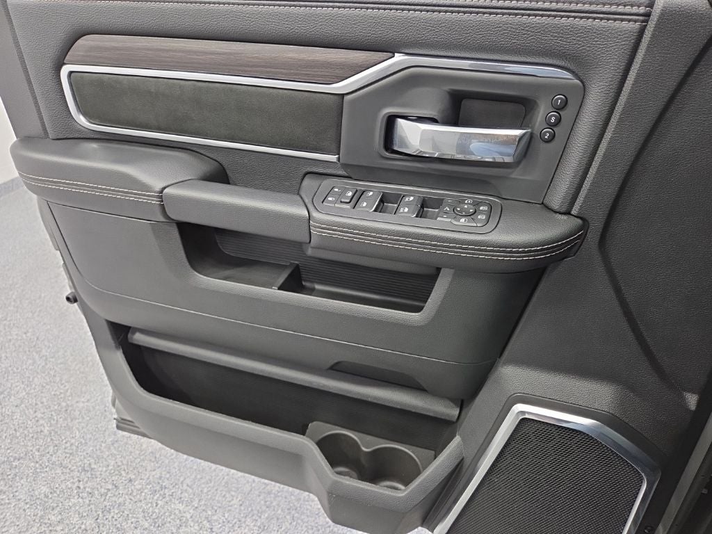 2026 RAM 2500 RAM 2500 LARAMIE CREW CAB 4X4 6'4' BOX