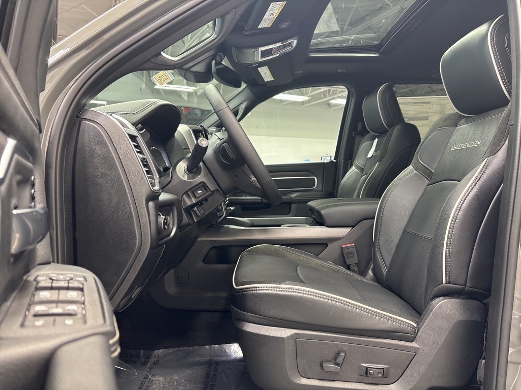 2026 RAM 2500 RAM 2500 LARAMIE CREW CAB 4X4 6'4' BOX