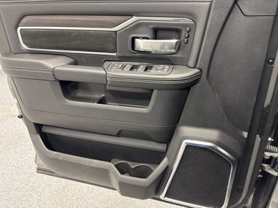 2026 RAM 2500 RAM 2500 LARAMIE CREW CAB 4X4 6'4' BOX