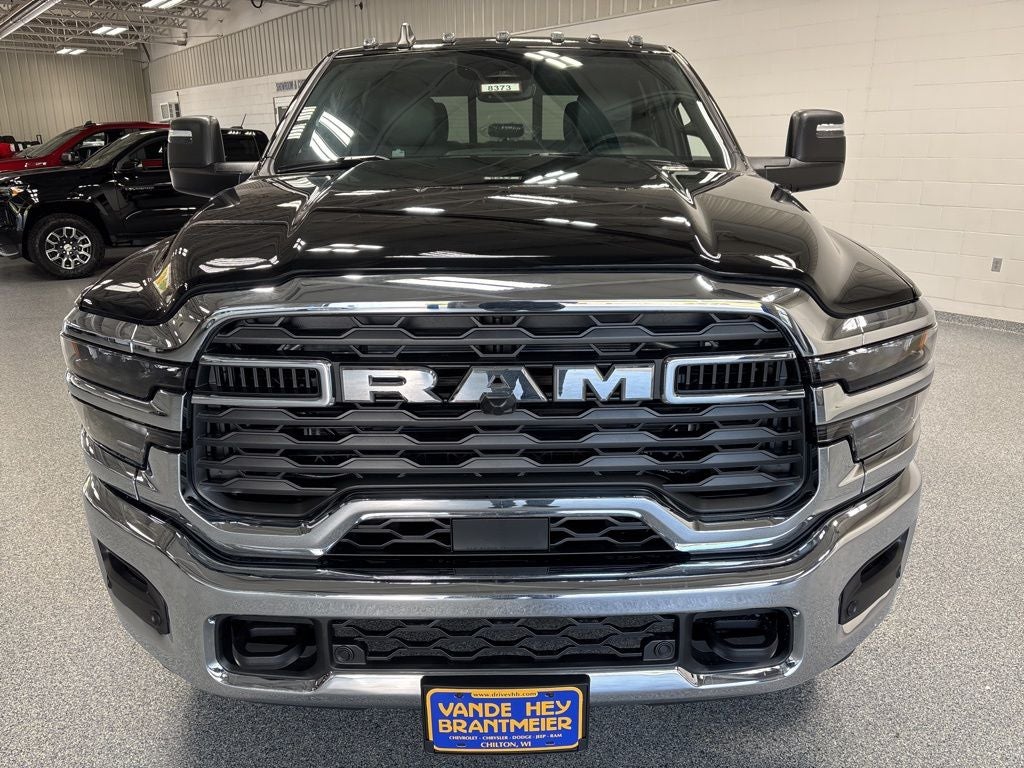 2026 RAM 2500 RAM 2500 TRADESMAN CREW CAB 4X4 6'4' BOX