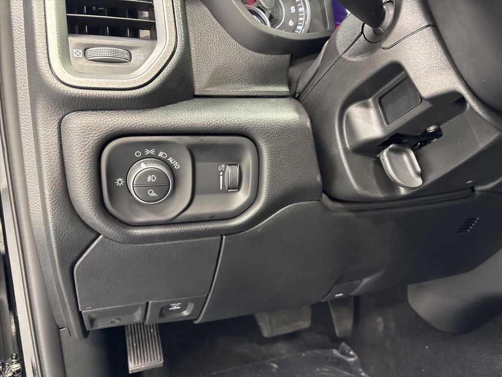 2026 RAM 2500 RAM 2500 TRADESMAN CREW CAB 4X4 6'4' BOX