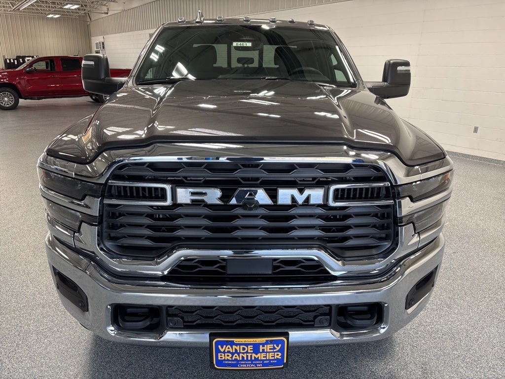 2026 RAM 2500 RAM 2500 TRADESMAN CREW CAB 4X4 6'4' BOX