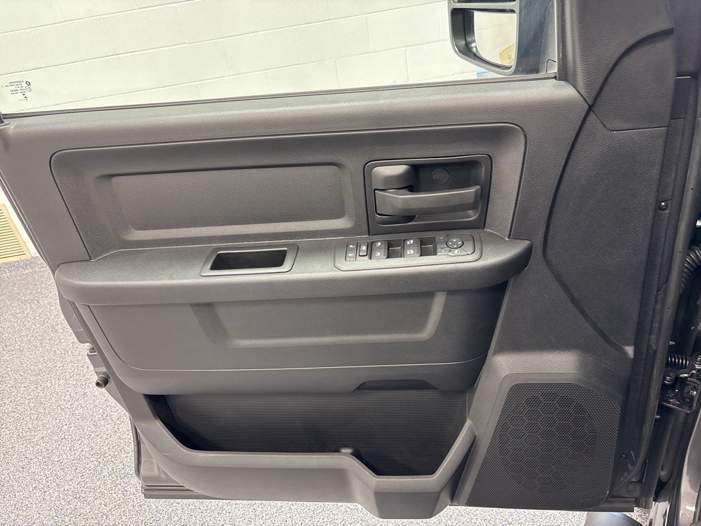 2026 RAM 2500 RAM 2500 TRADESMAN CREW CAB 4X4 6'4' BOX