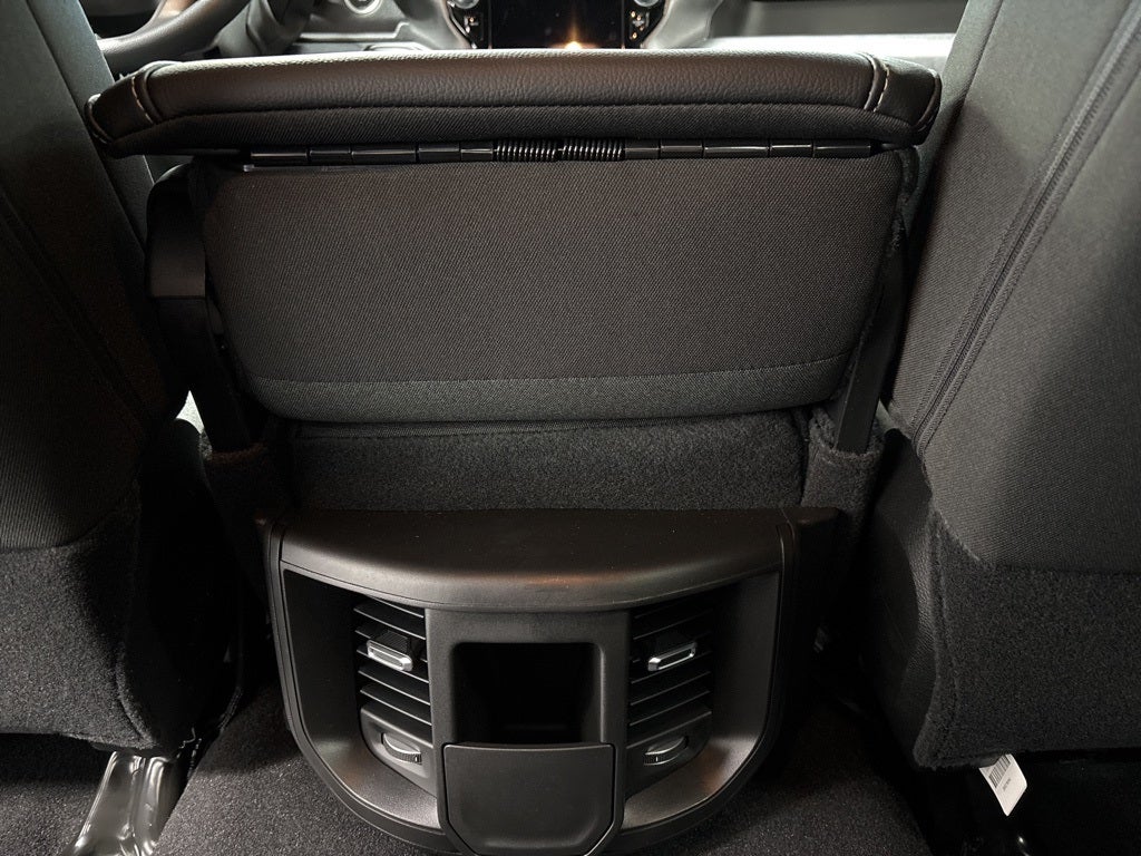 2026 RAM 2500 RAM 2500 TRADESMAN CREW CAB 4X4 6'4' BOX