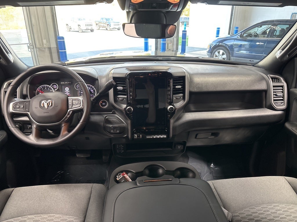 2026 RAM 2500 RAM 2500 TRADESMAN CREW CAB 4X4 6'4' BOX