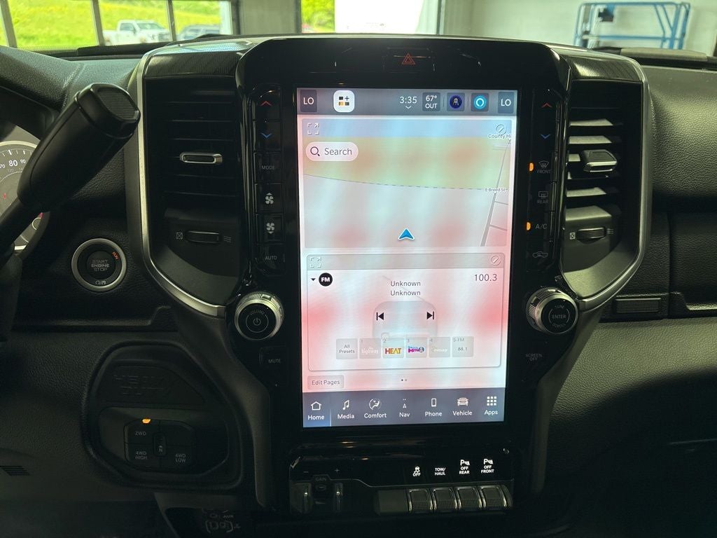 2025 RAM 2500 Big Horn Crew Cab 4x4 6'4' Box