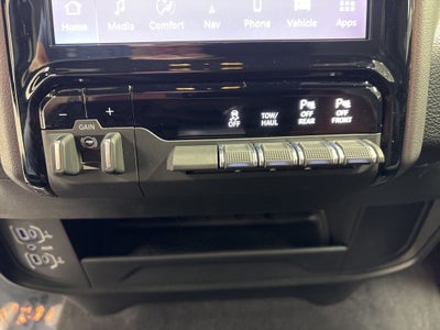 2025 RAM 2500 Big Horn Crew Cab 4x4 6'4' Box