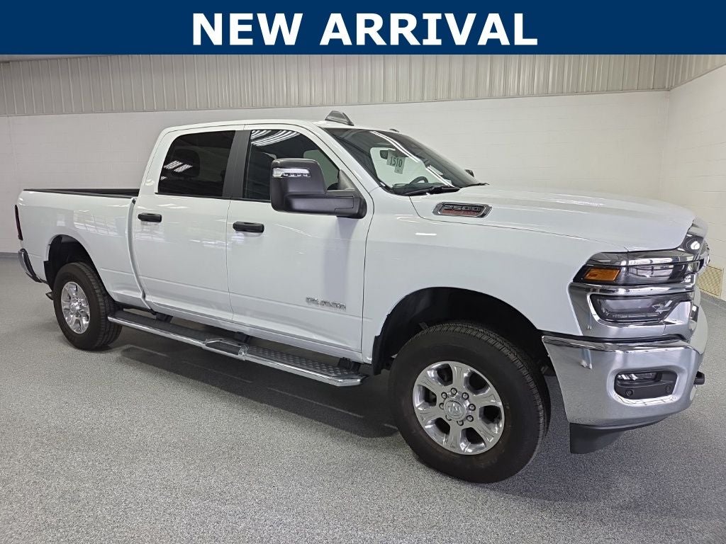 2025 RAM 2500 Big Horn Crew Cab 4x4 6'4' Box