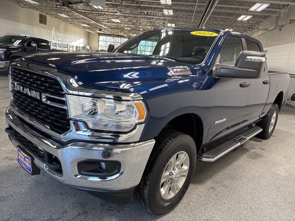 2024 RAM 2500 Big Horn Crew Cab 4x4 6'4' Box
