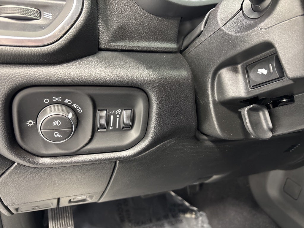 2026 RAM 2500 RAM 2500 LARAMIE CREW CAB 4X4 6'4' BOX