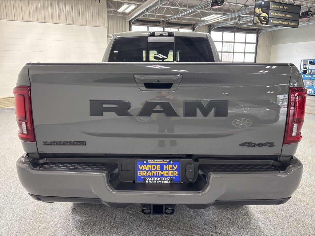 2026 RAM 2500 RAM 2500 LARAMIE CREW CAB 4X4 6'4' BOX