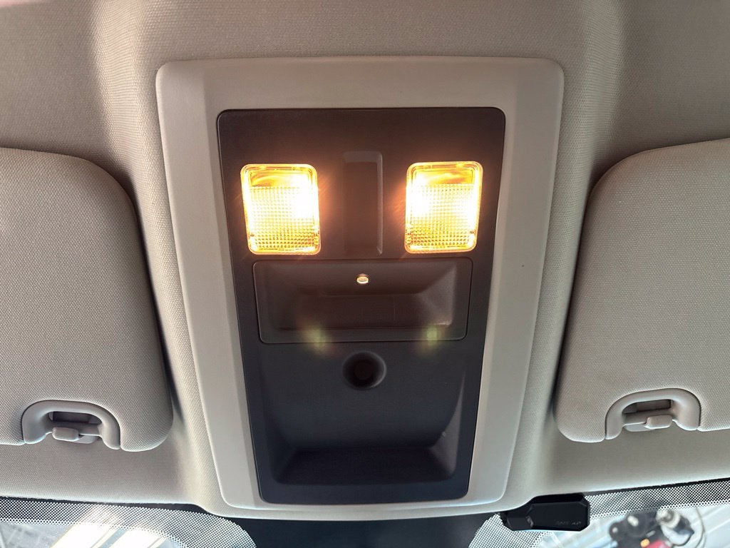 2018 RAM 2500 Tradesman Crew Cab 4x4 8' Box