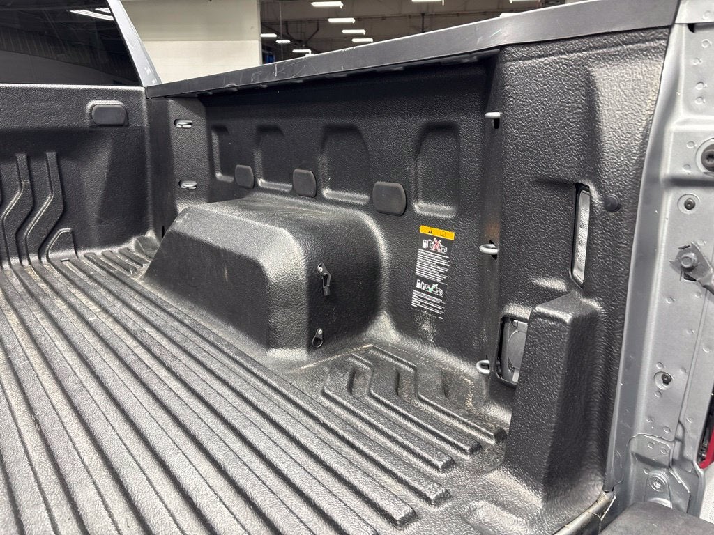 2024 Chevrolet Silverado 1500 4WD Crew Cab Short Bed LT with 2FL