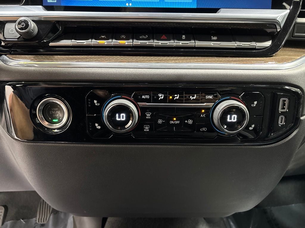 2024 Chevrolet Silverado 1500 4WD Crew Cab Short Bed LT with 2FL