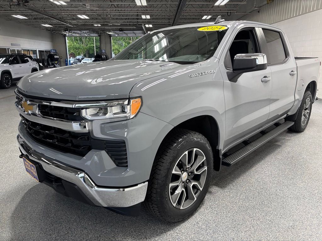 2024 Chevrolet Silverado 1500 4WD Crew Cab Short Bed LT with 2FL