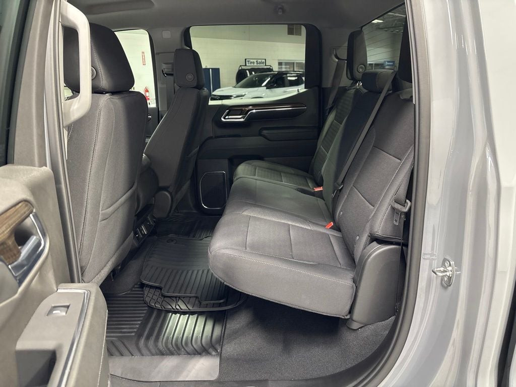 2024 Chevrolet Silverado 1500 4WD Crew Cab Short Bed LT with 2FL