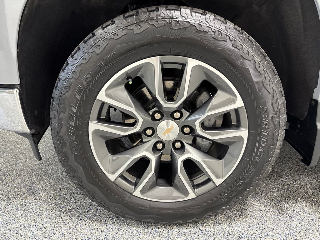 2024 Chevrolet Silverado 1500 4WD Crew Cab Short Bed LT with 2FL