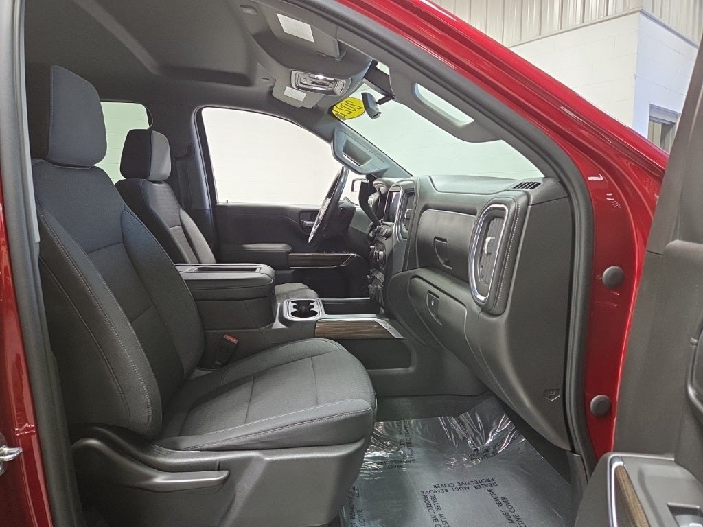 2021 Chevrolet Silverado 1500 4WD Crew Cab Short Bed RST