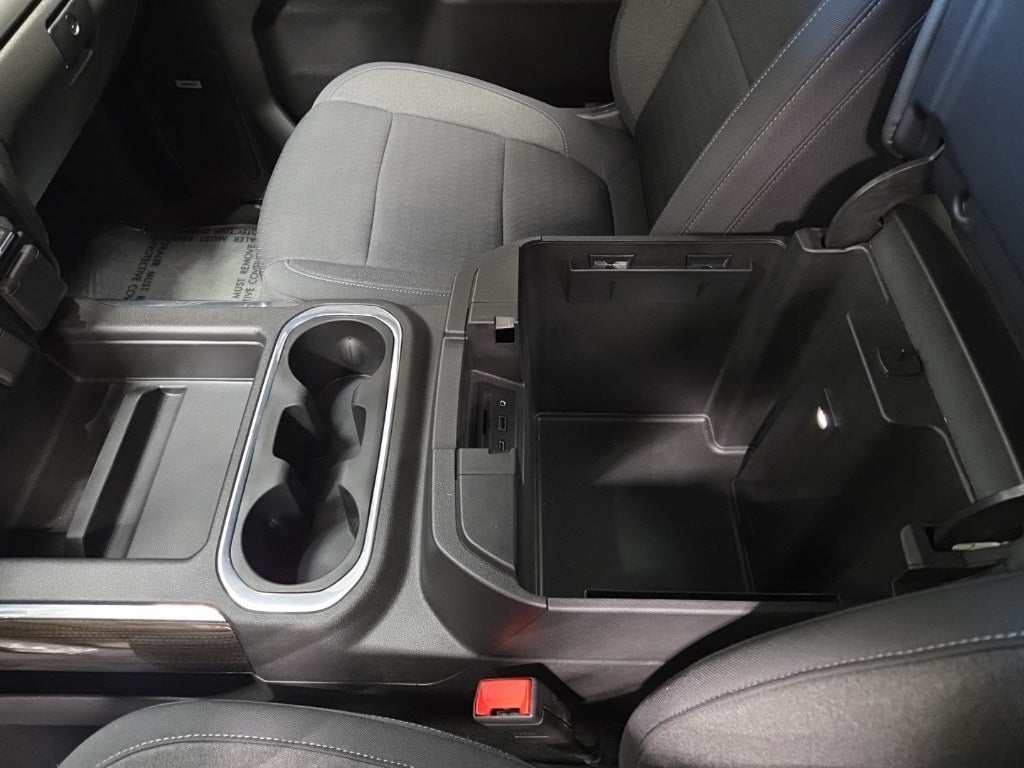 2021 Chevrolet Silverado 1500 4WD Crew Cab Short Bed RST