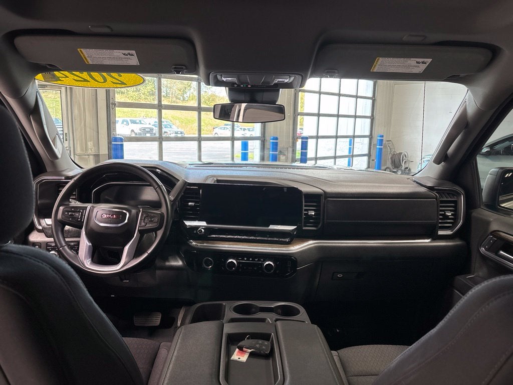 2024 GMC Sierra 1500 4WD Crew Cab Short Box Elevation with 3VL
