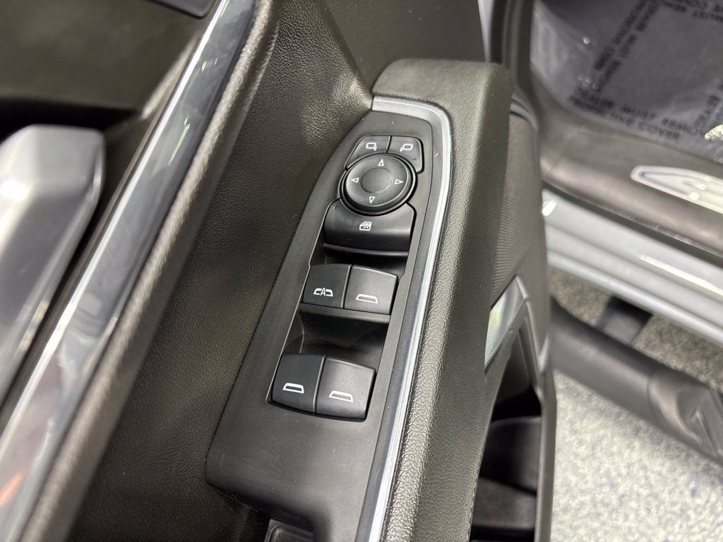 2024 GMC Sierra 1500 4WD Crew Cab Short Box Elevation with 3VL