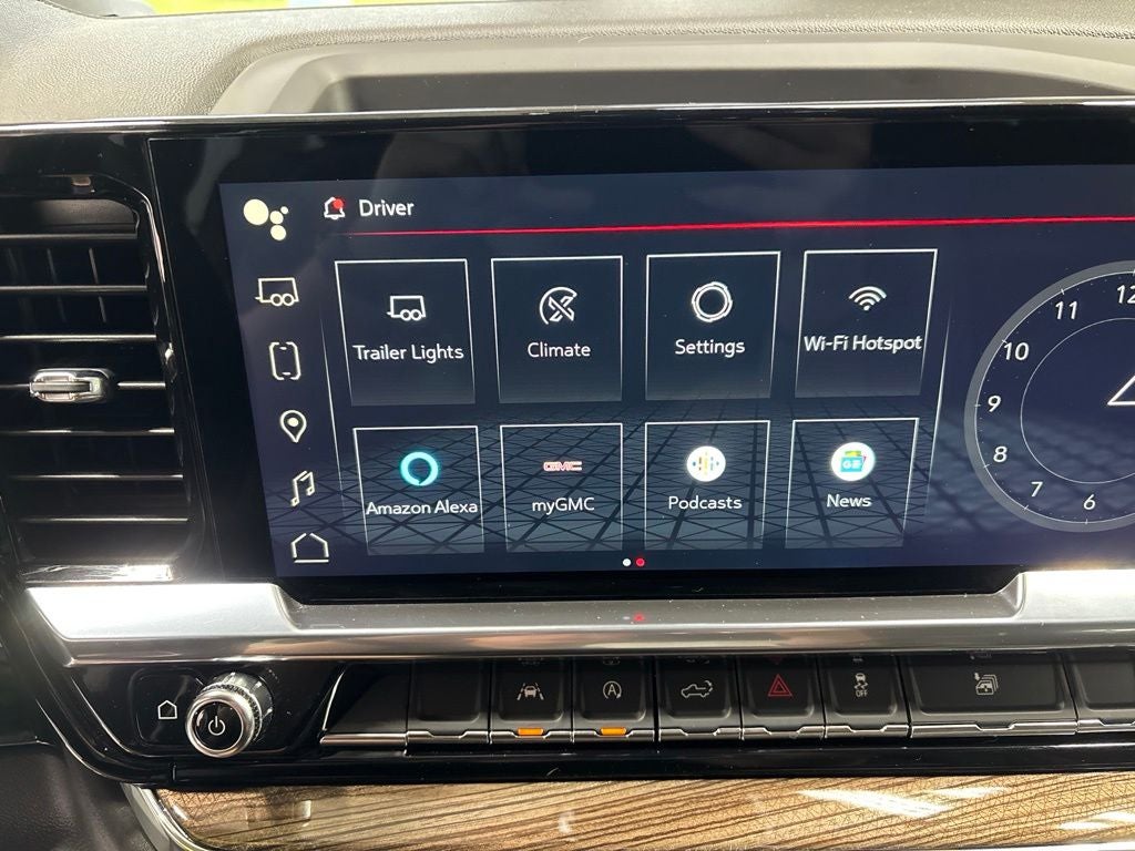 2024 GMC Sierra 1500 4WD Crew Cab Short Box Elevation with 3VL
