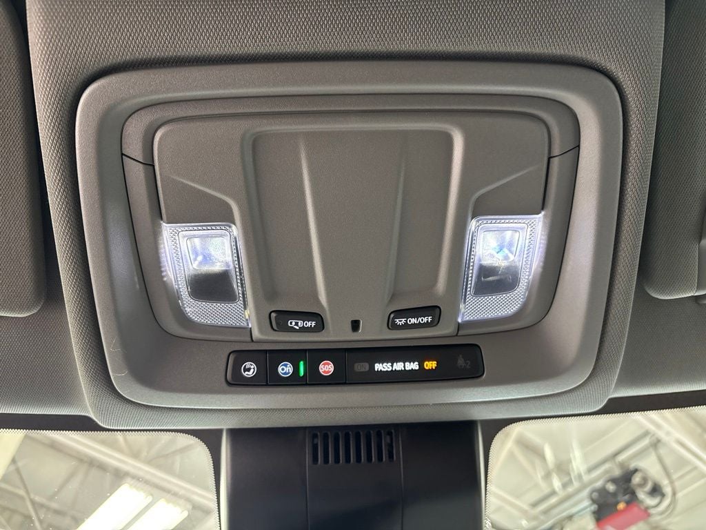 2024 GMC Sierra 1500 4WD Crew Cab Short Box Elevation with 3VL