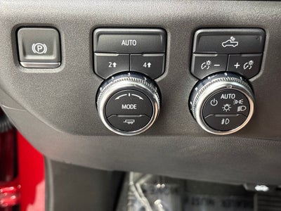 2024 GMC Sierra 1500 4WD Crew Cab Short Box Elevation with 3VL