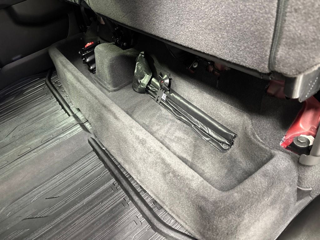 2024 GMC Sierra 1500 4WD Crew Cab Short Box Elevation with 3VL