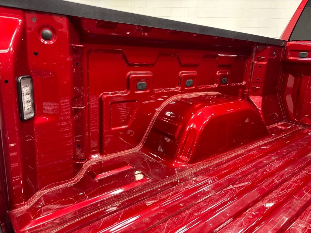 2024 GMC Sierra 1500 4WD Crew Cab Short Box Elevation with 3VL
