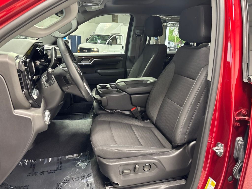 2024 GMC Sierra 1500 4WD Crew Cab Short Box Elevation with 3VL