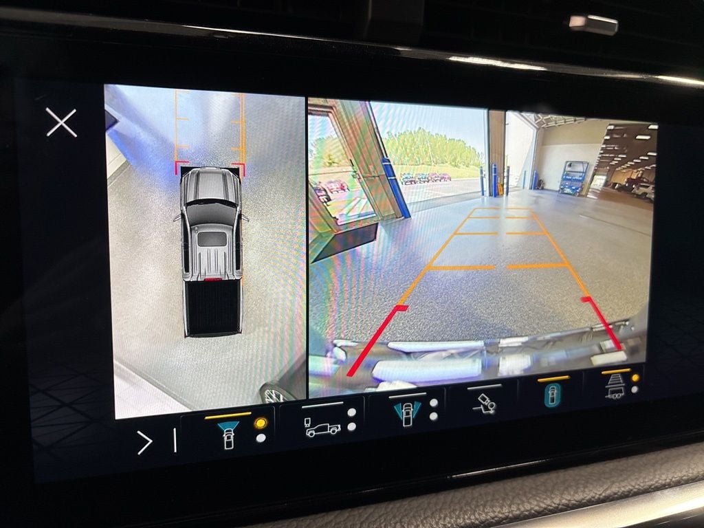 2023 GMC Sierra 1500 4WD Crew Cab Short Box Denali