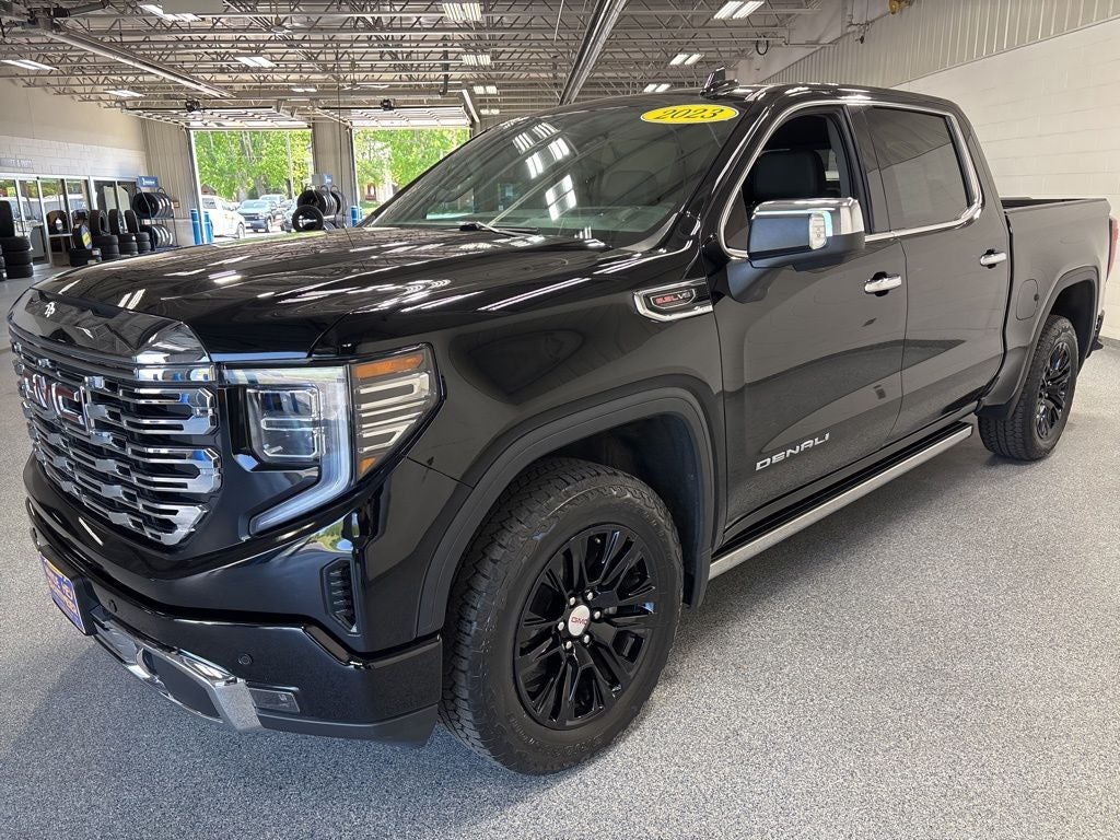 2023 GMC Sierra 1500 4WD Crew Cab Short Box Denali