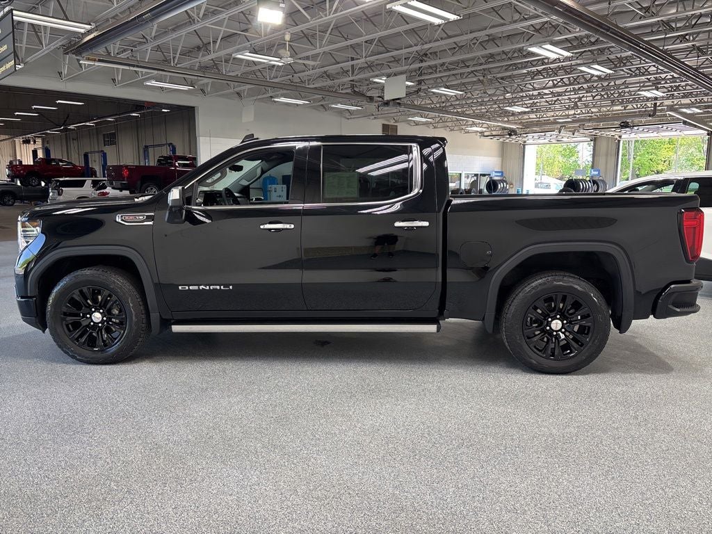 2023 GMC Sierra 1500 4WD Crew Cab Short Box Denali
