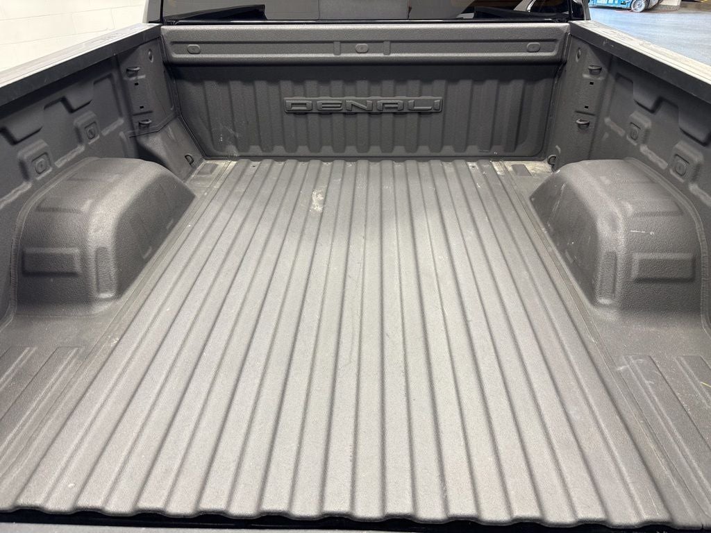 2023 GMC Sierra 1500 4WD Crew Cab Short Box Denali