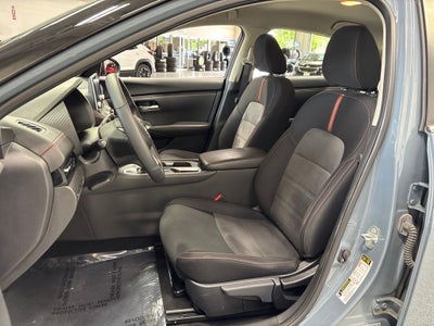 2024 Nissan Sentra SR Xtronic CVT