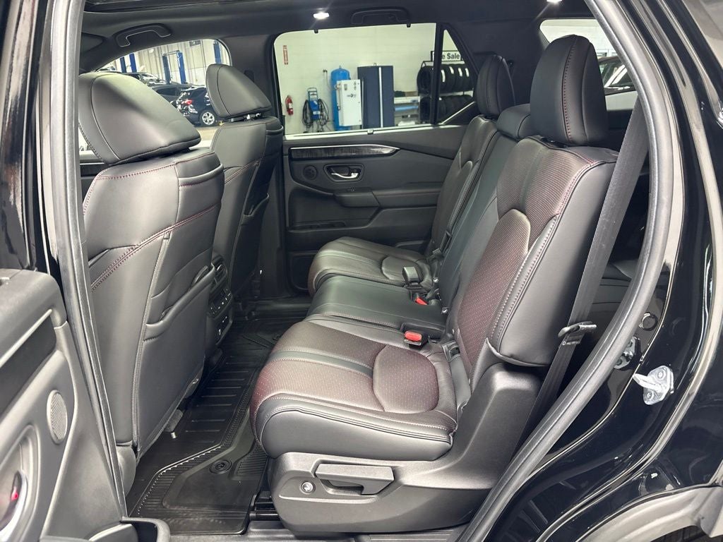 2025 Honda Pilot Black Edition