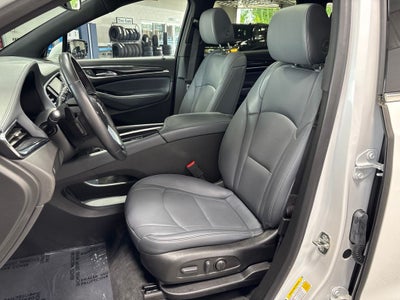 2023 Buick Enclave Essence AWD