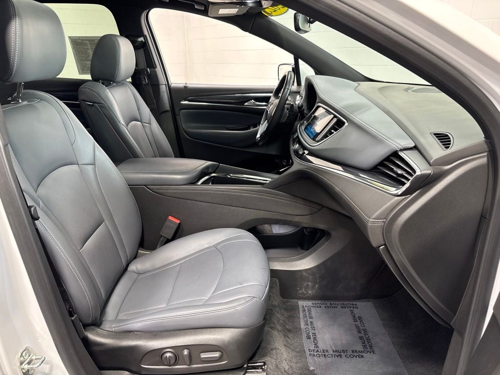 2023 Buick Enclave Essence AWD
