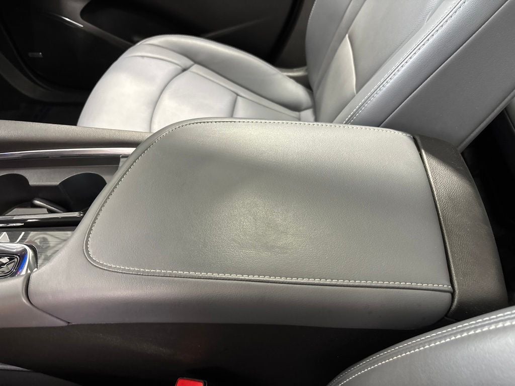 2023 Buick Enclave Essence AWD