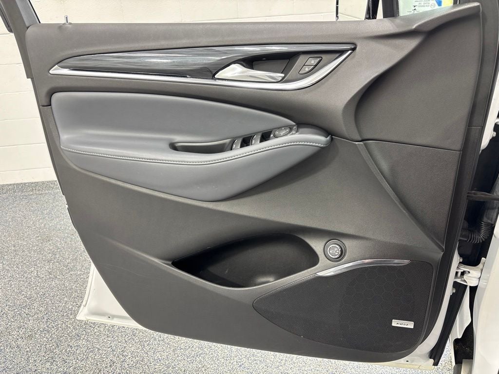 2023 Buick Enclave Essence AWD